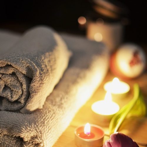 massage-therapy-1584711_640